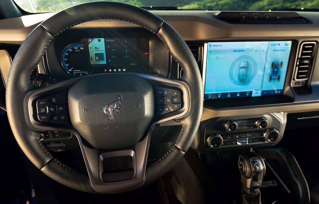 Interior de Bronco Badlands.